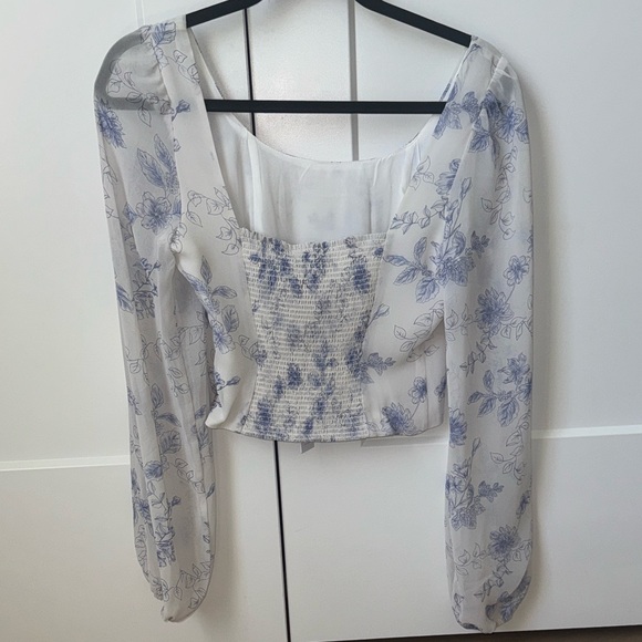 House of Harlow 1960 Blue Floral Blouse - Picture 2 of 3